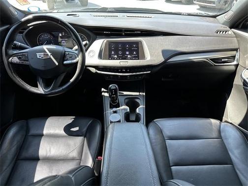2020 Cadillac XT4 Premium Luxury