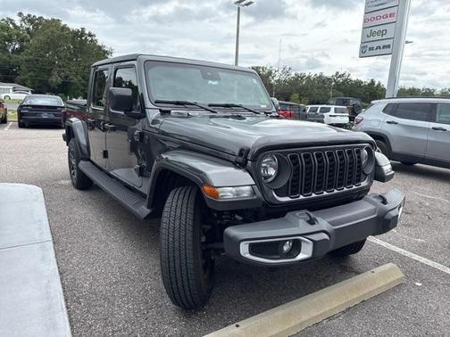 2024 Jeep Gladiator Sport