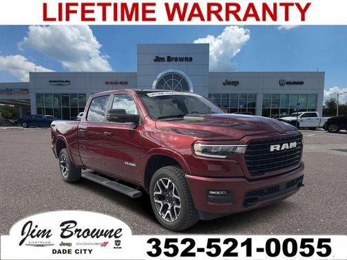 Delmonico Red Pearlcoat 2025 RAM 1500 Laramie