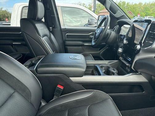 Delmonico Red Pearlcoat 2025 RAM 1500 Laramie