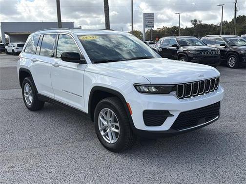 2025 Jeep Grand Cherokee Laredo X