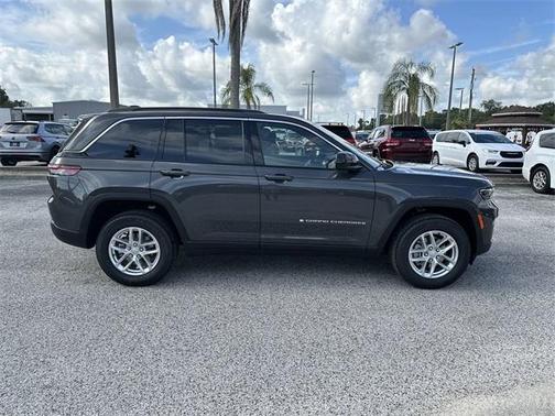 2025 Jeep Grand Cherokee Laredo X
