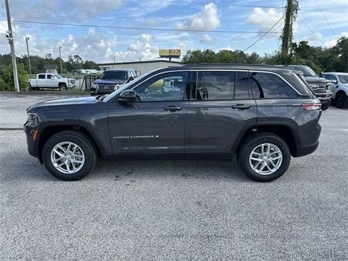 2025 Jeep Grand Cherokee Laredo X