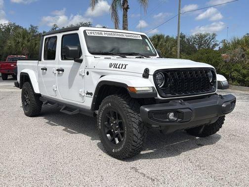 Bright White Clearcoat 2024 Jeep Gladiator Sport
