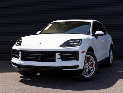2025 Porsche Cayenne S