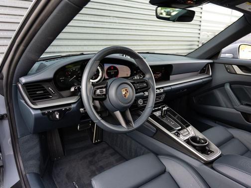 2024 Porsche 911 Carrera