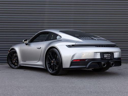 2026 Porsche 911 Carrera GTS