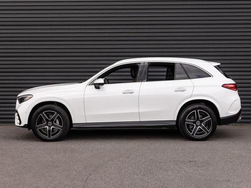 White 2025 Mercedes-Benz GLC 300 4MATIC