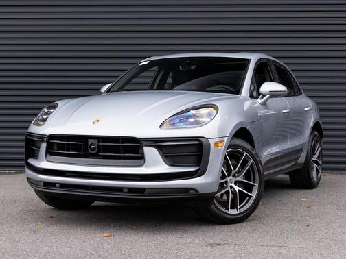 2026 Porsche Macan Base