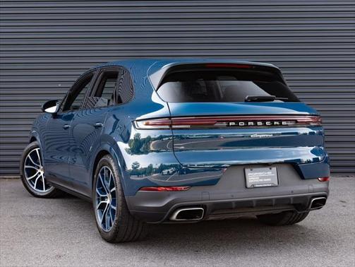 2024 Porsche Cayenne Base