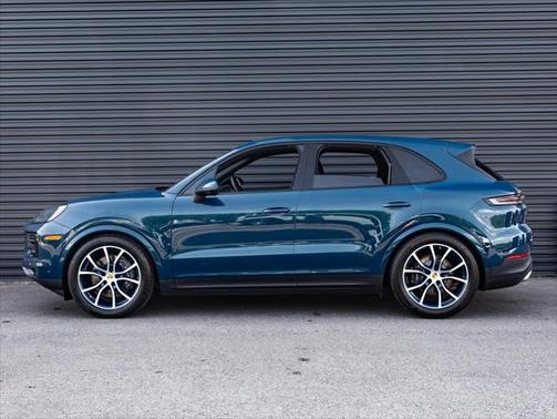 2024 Porsche Cayenne Base