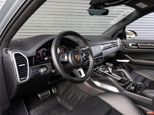 2022 Porsche Cayenne Turbo