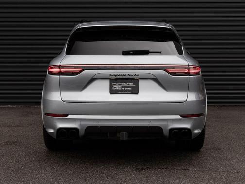 2022 Porsche Cayenne Turbo