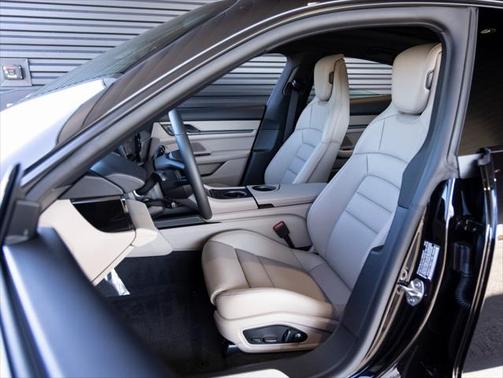 2025 Porsche Taycan