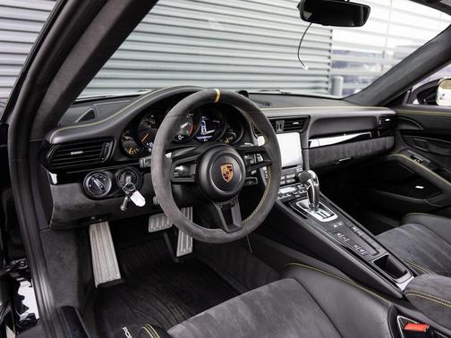 2018 Porsche 911 GT2 RS