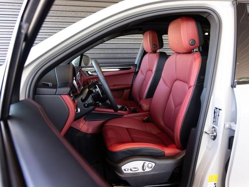 Chalk 2026 Porsche Macan Macan