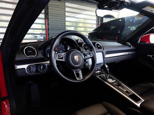 2024 Porsche 718 Boxster Base