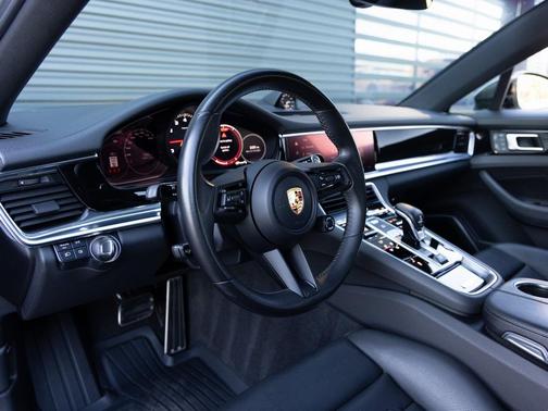 2023 Porsche Panamera 4S