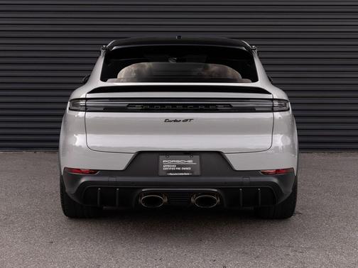 Chalk 2024 Porsche Cayenne Turbo GT