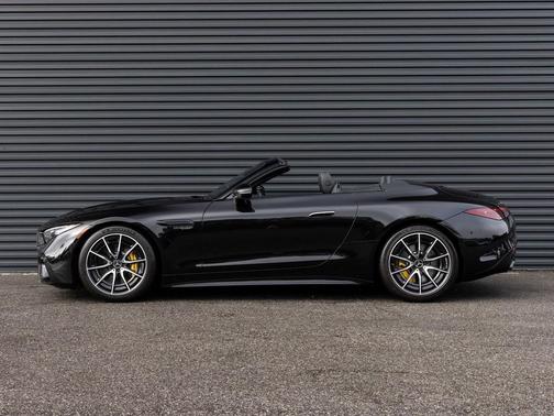 2022 Mercedes-Benz AMG SL 63 Base