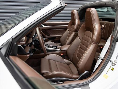 2024 Porsche 911 Targa 4S