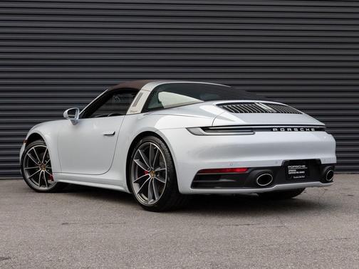 2024 Porsche 911 Targa 4S