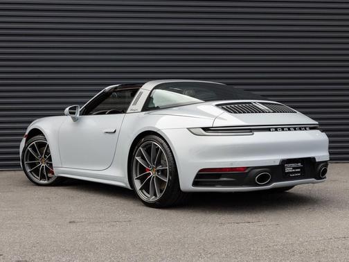 2024 Porsche 911 Targa 4S