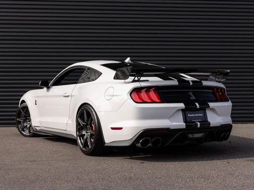 2020 Ford Shelby GT500 Base