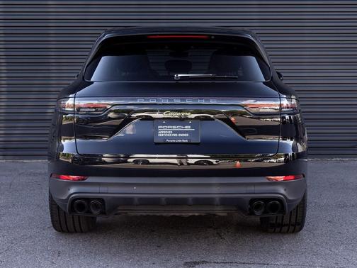 2023 Porsche Cayenne Platinum Edition