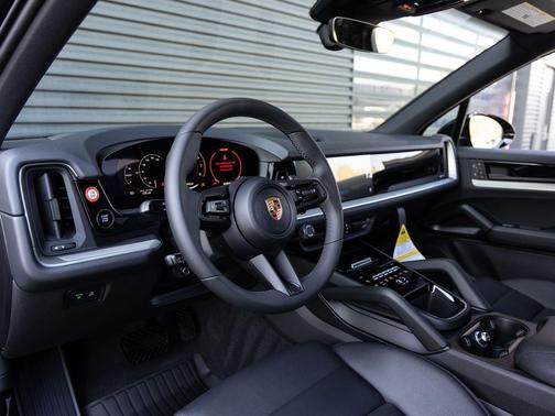 Chromite Black Metallic 2026 Porsche Cayenne Cayenne