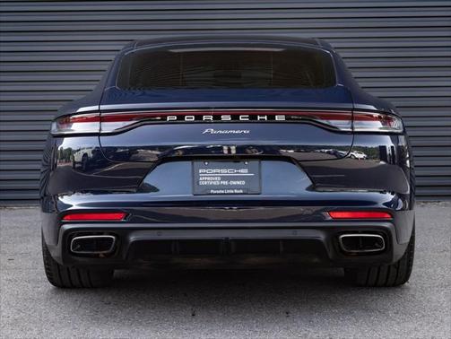 2023 Porsche Panamera Base