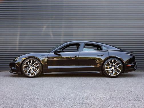 Jet Black Metallic 2026 Porsche Taycan Black Edition