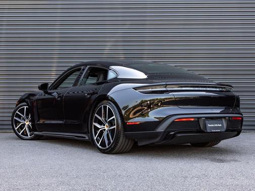 Jet Black Metallic 2026 Porsche Taycan Black Edition