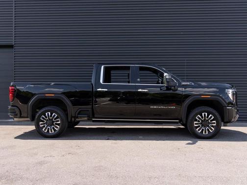2024 GMC Sierra 2500 Denali Ultimate