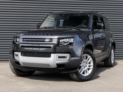 2025 Land Rover Defender 110 P300