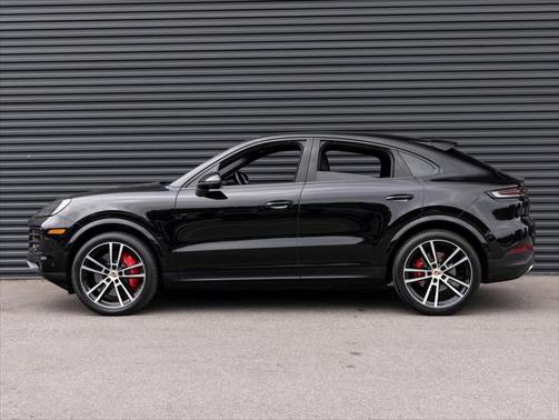 2024 Porsche Cayenne S