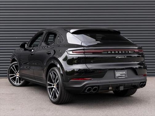 2024 Porsche Cayenne S