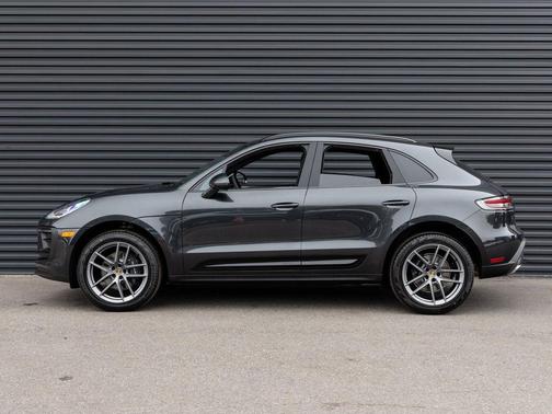 Volcano Grey Metallic 2026 Porsche Macan Macan