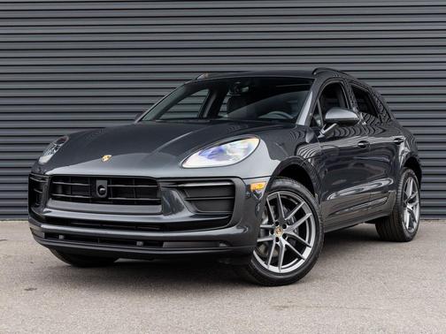 Volcano Grey Metallic 2026 Porsche Macan Macan