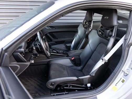 GT Silver Metallic 2024 Porsche 911 GT3