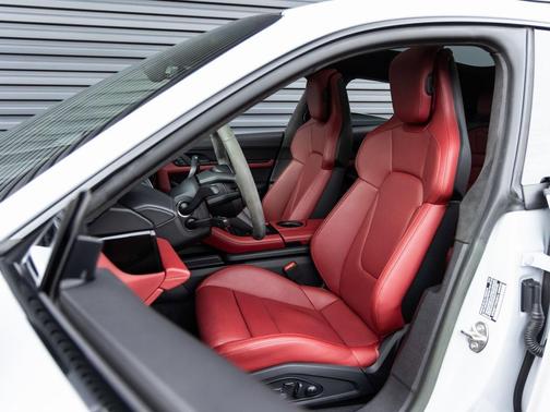 2023 Porsche Taycan GTS