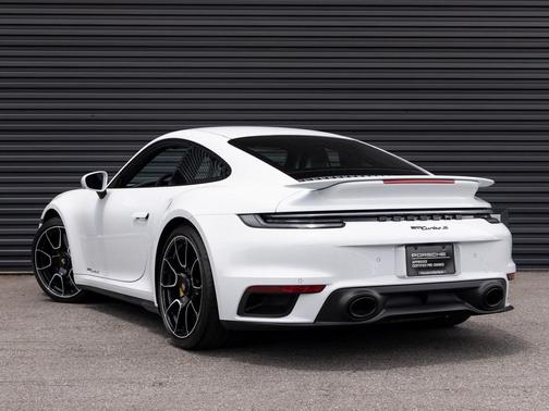 2023 Porsche 911 Turbo S