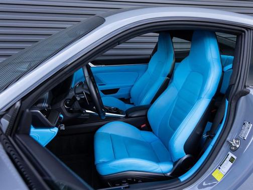 2024 Porsche 911 Turbo S