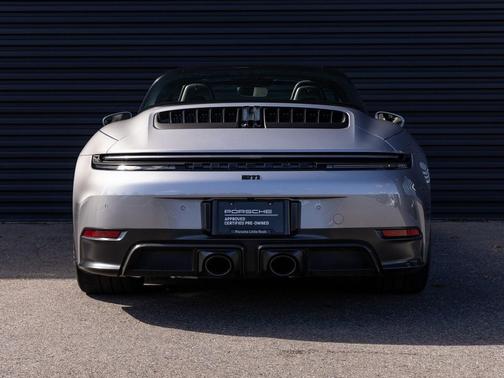 2025 Porsche 911 Targa 4 GTS
