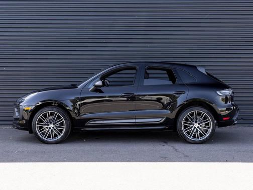 2025 Porsche Macan T