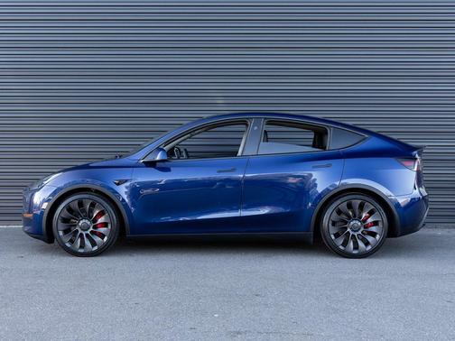 2023 Tesla Model Y Performance Dual Motor All-Wheel Drive