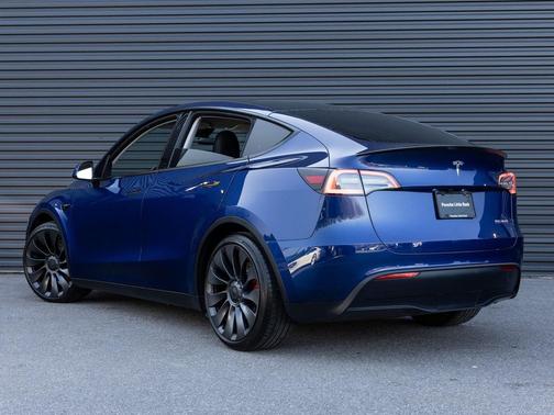 2023 Tesla Model Y Performance Dual Motor All-Wheel Drive