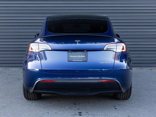 2023 Tesla Model Y Performance Dual Motor All-Wheel Drive