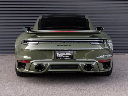 2022 Porsche 911 Turbo S