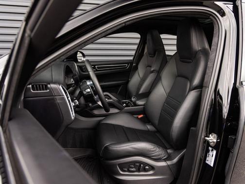 Black 2022 Porsche Cayenne GTS